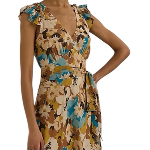 Ralph Lauren Black Label Dresses & Skirts - NWT Ralph Lauren Crinkle Georgette floral dress. Size 8